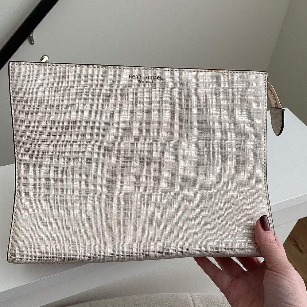 Henri Bendel pouch
